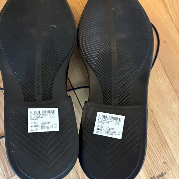 Disney Christmas 2025 Lil Rin Rin Plush Badge Red New